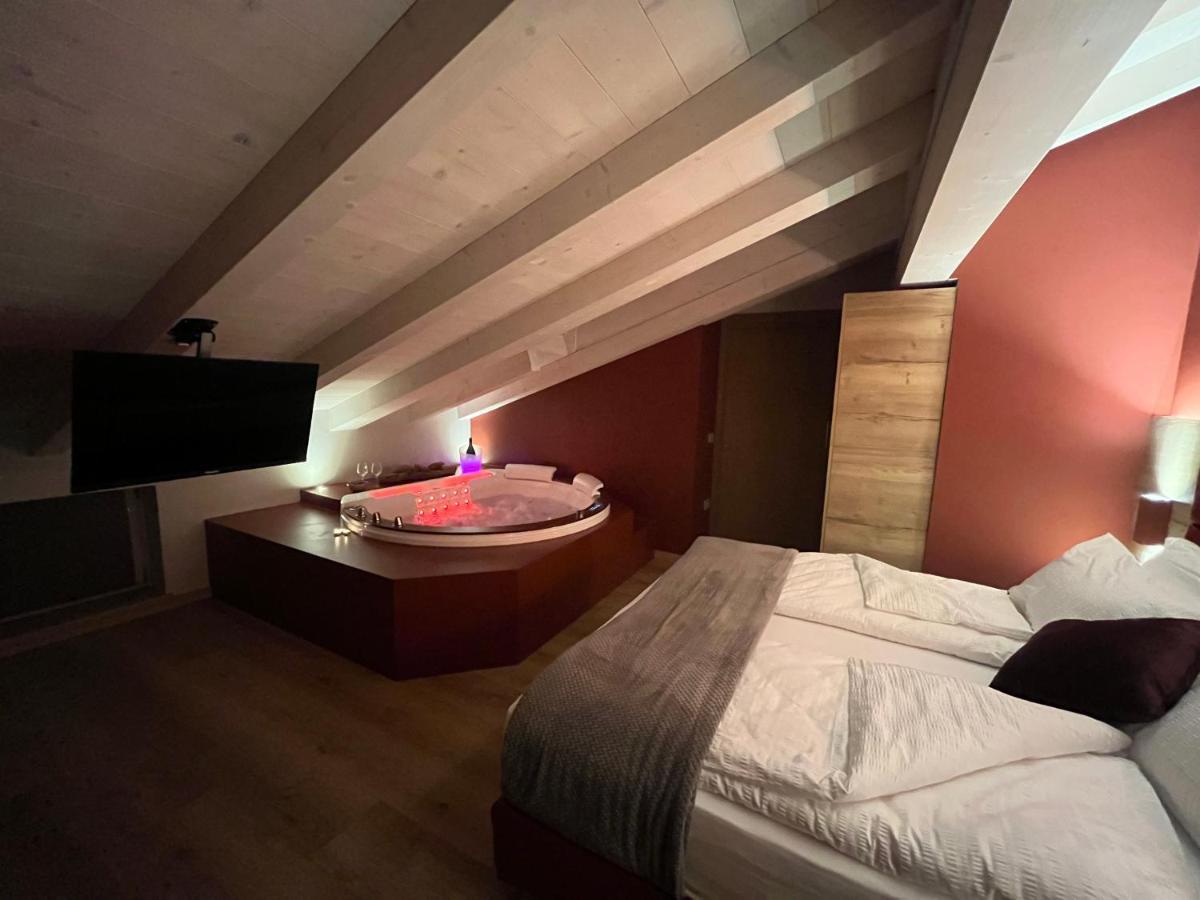 Le Rocce Val Di Non - Quality Room & Breakfast Tassullo Extérieur photo